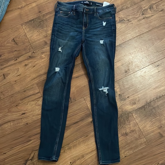 Hollister mid-rise super skinny - Picture 2 of 3